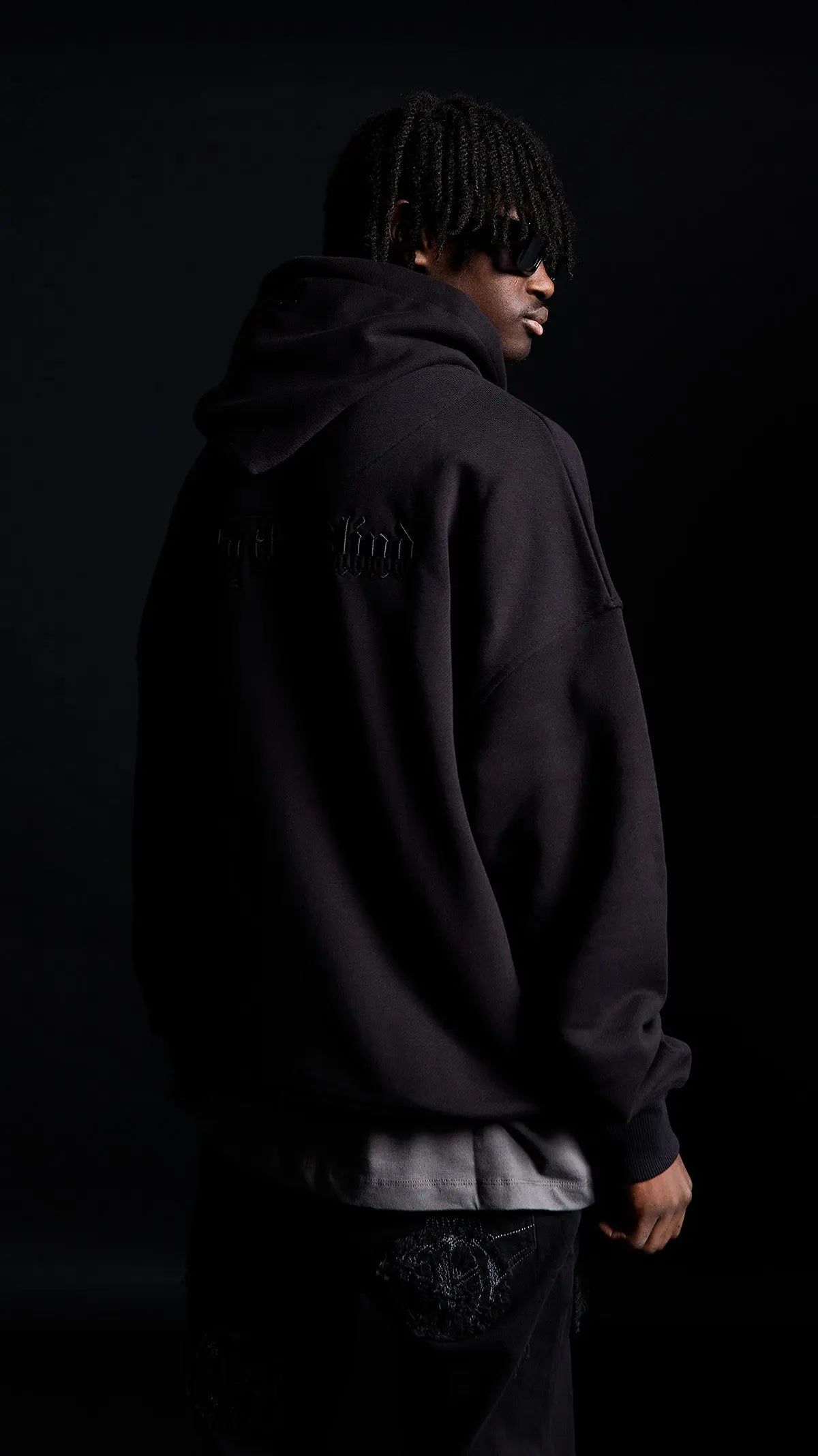 Black Split Statement Hoodie - ONLY THE BLIND™