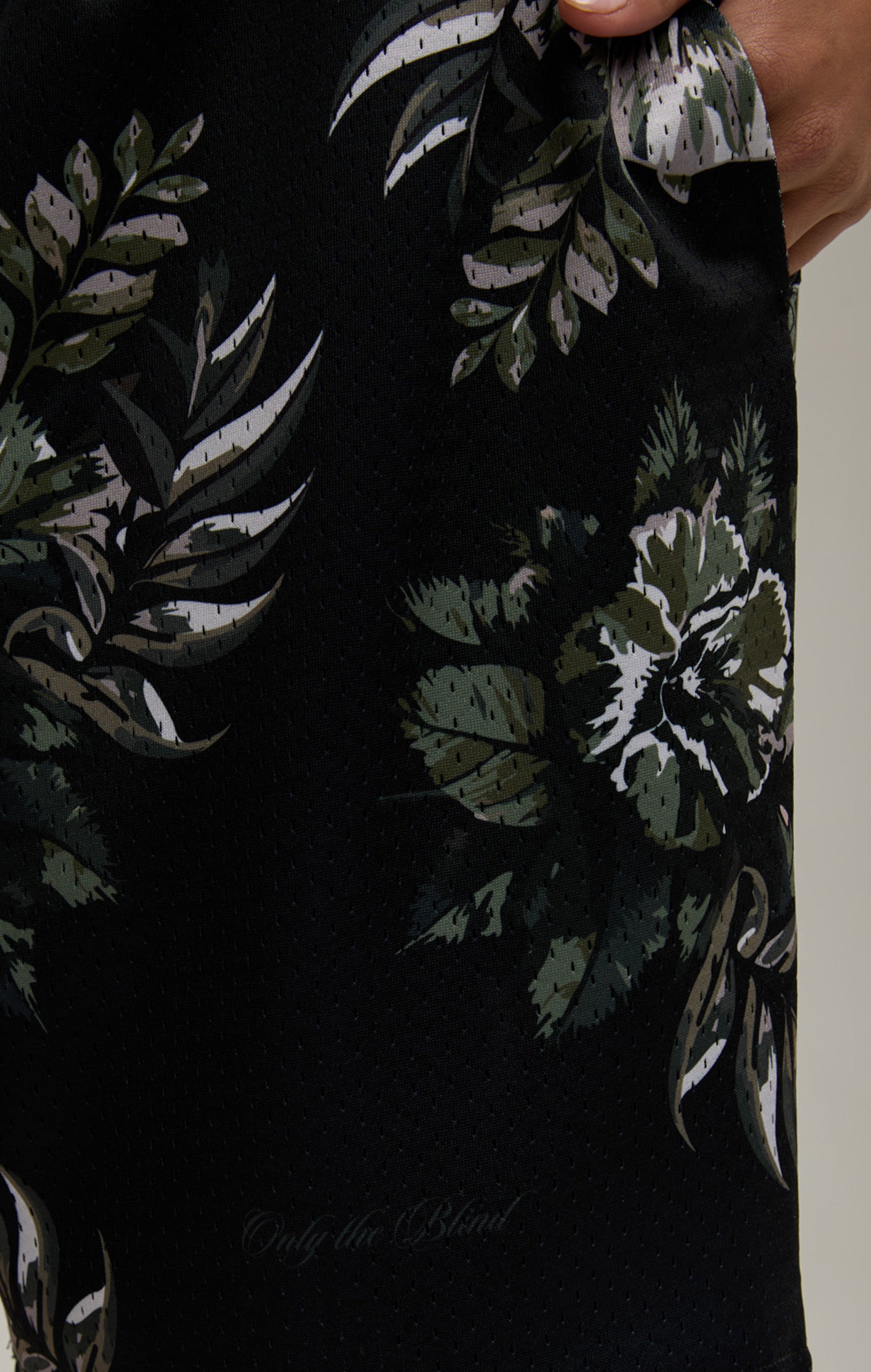 BOTANICAL MESH SHORTS