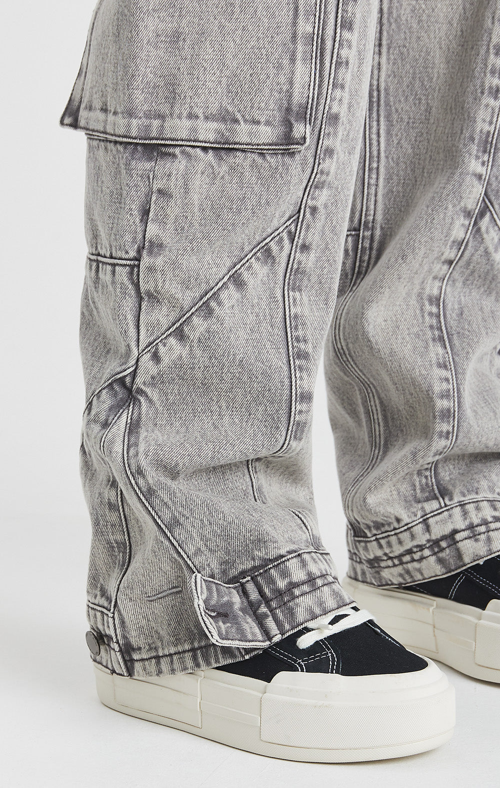 Silver Rock Denim Cargo Jeans - ONLY THE BLIND™