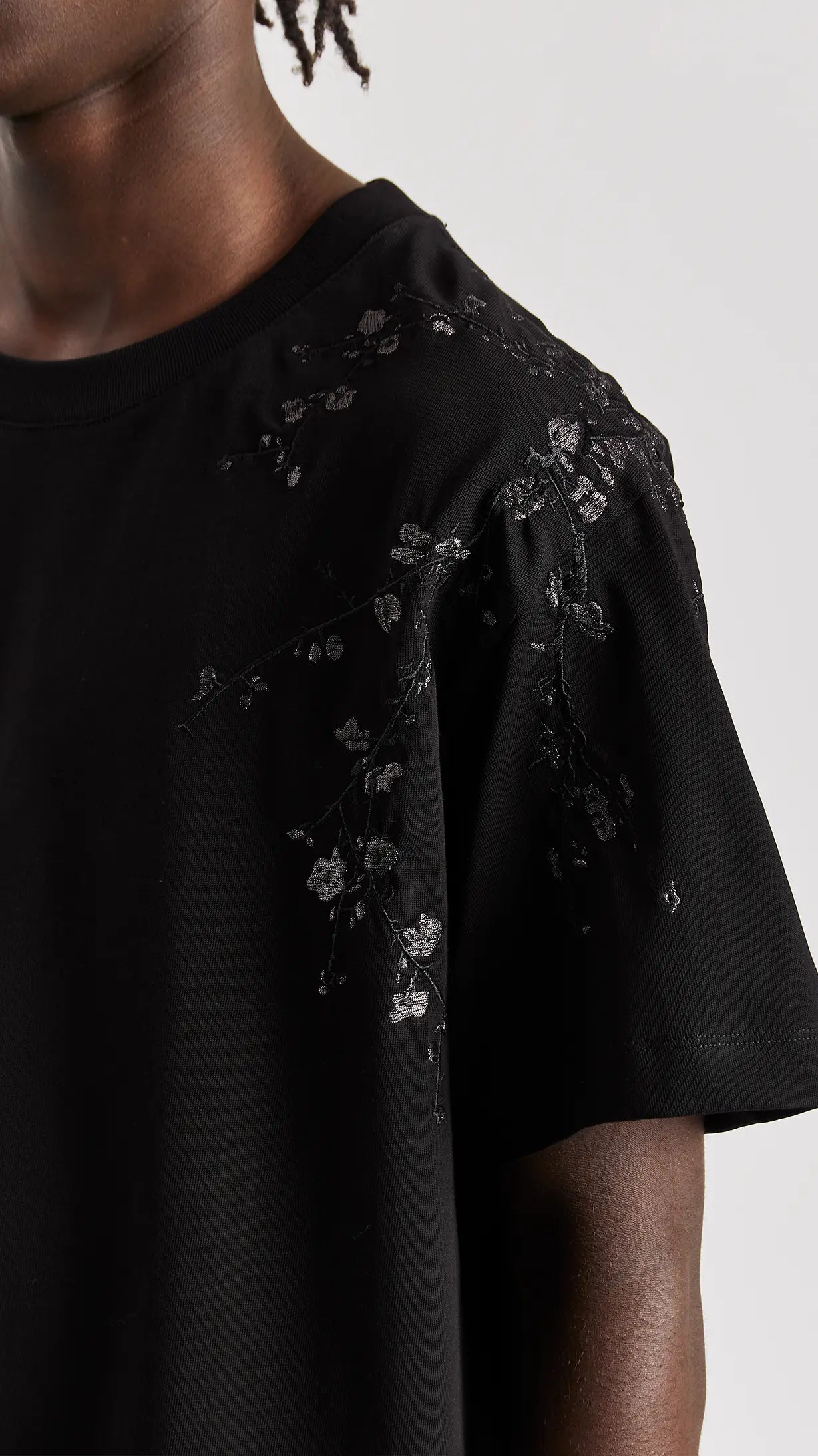 Black Blossom T-Shirt - ONLY THE BLIND™