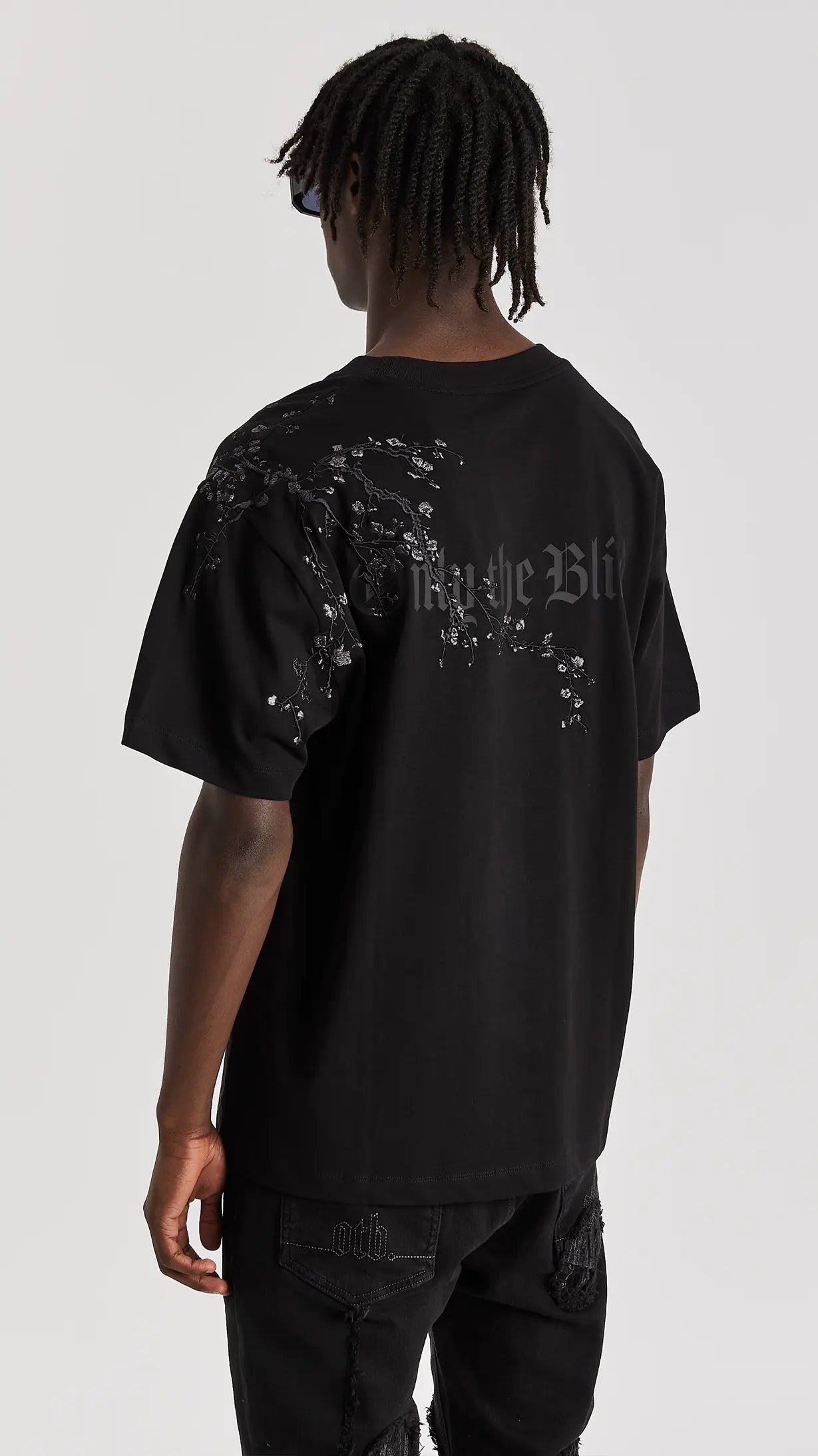 Black Blossom T-Shirt - ONLY THE BLIND™