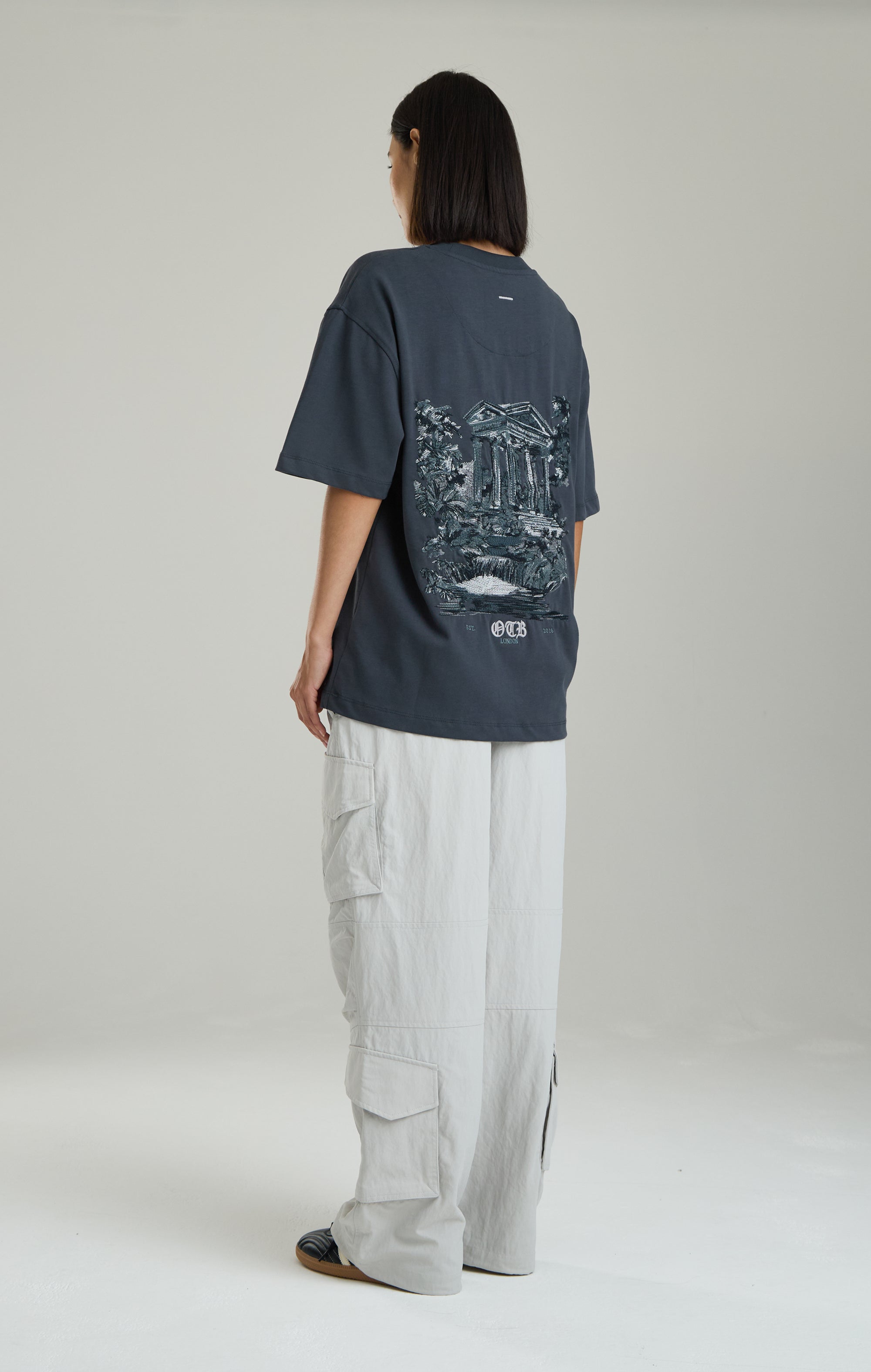 Verbotenes Wald-T-Shirt
