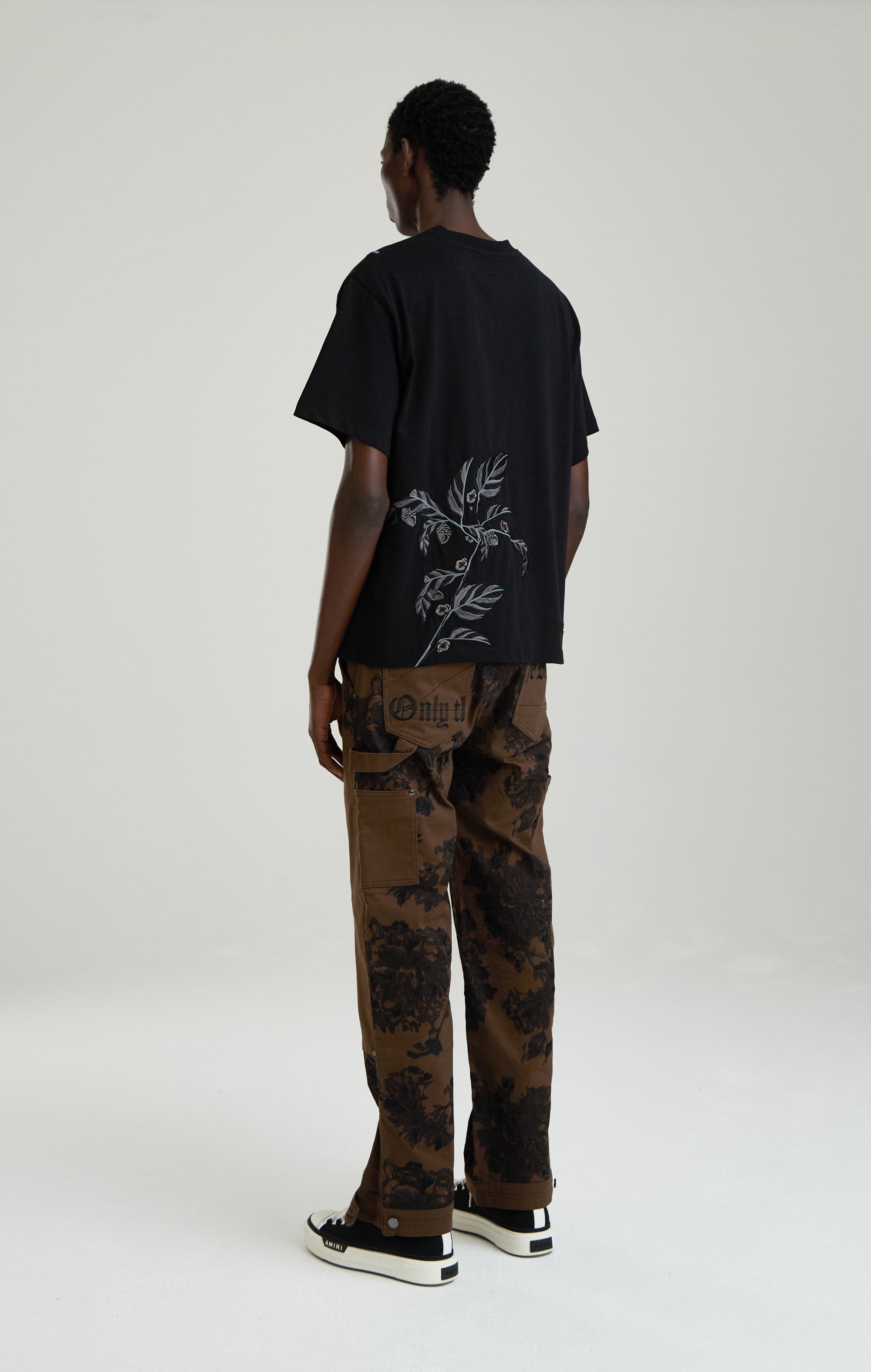 Schwarzes Eichel-T-Shirt