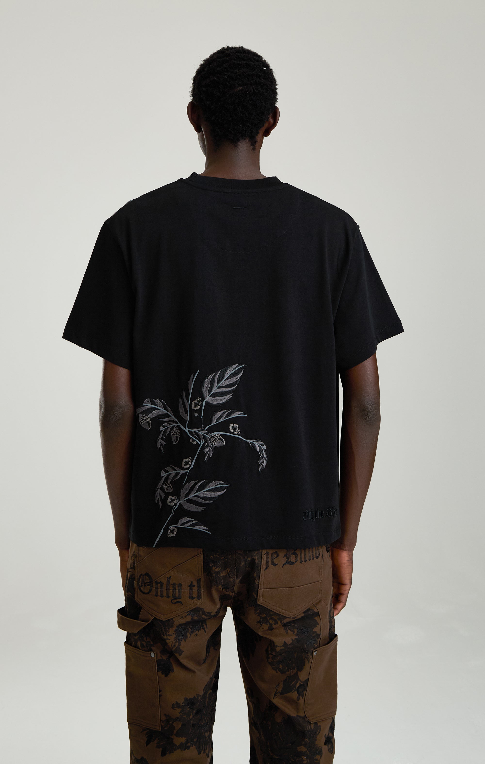 Schwarzes Eichel-T-Shirt