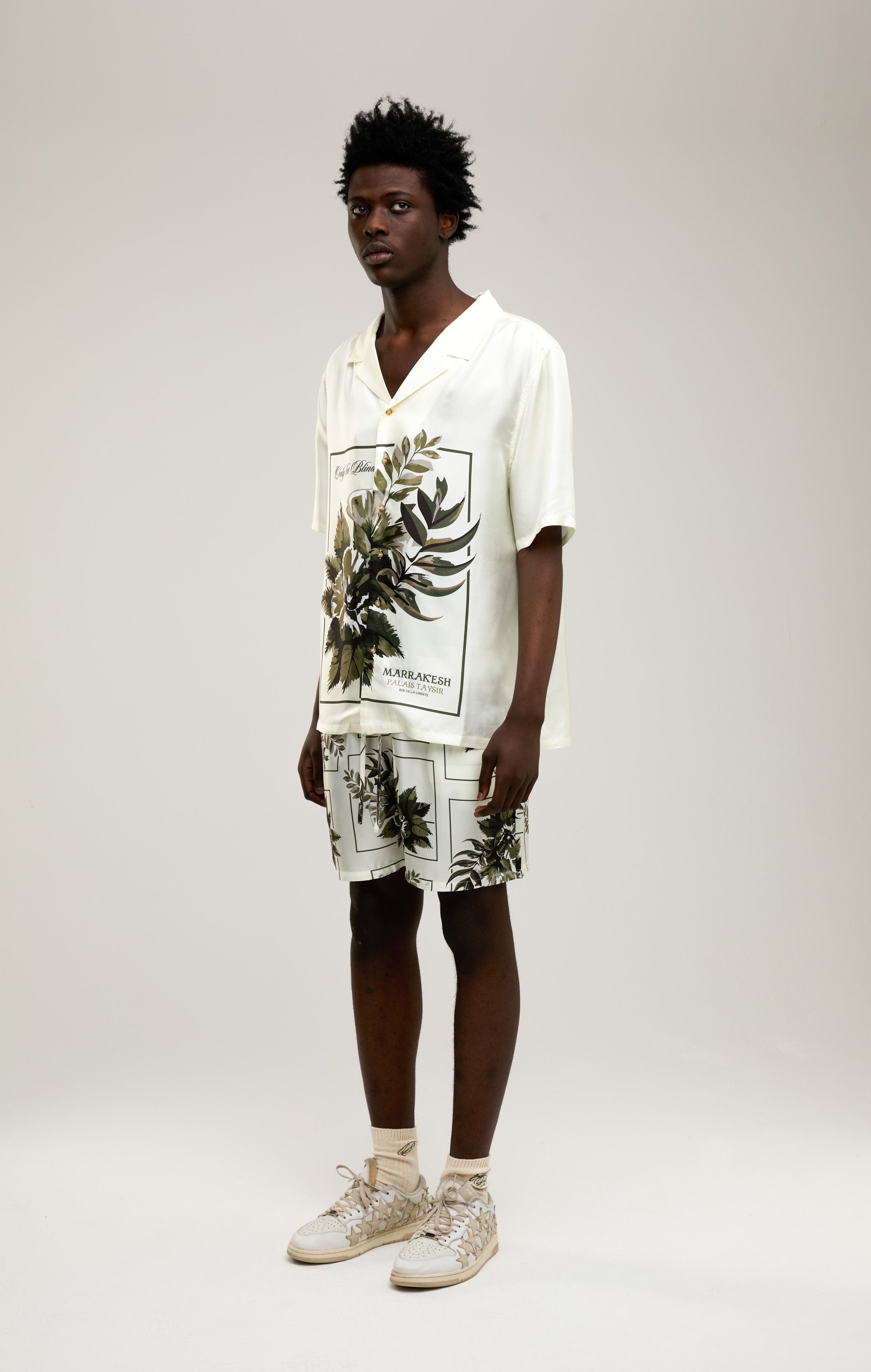 Botanische Seidenshorts