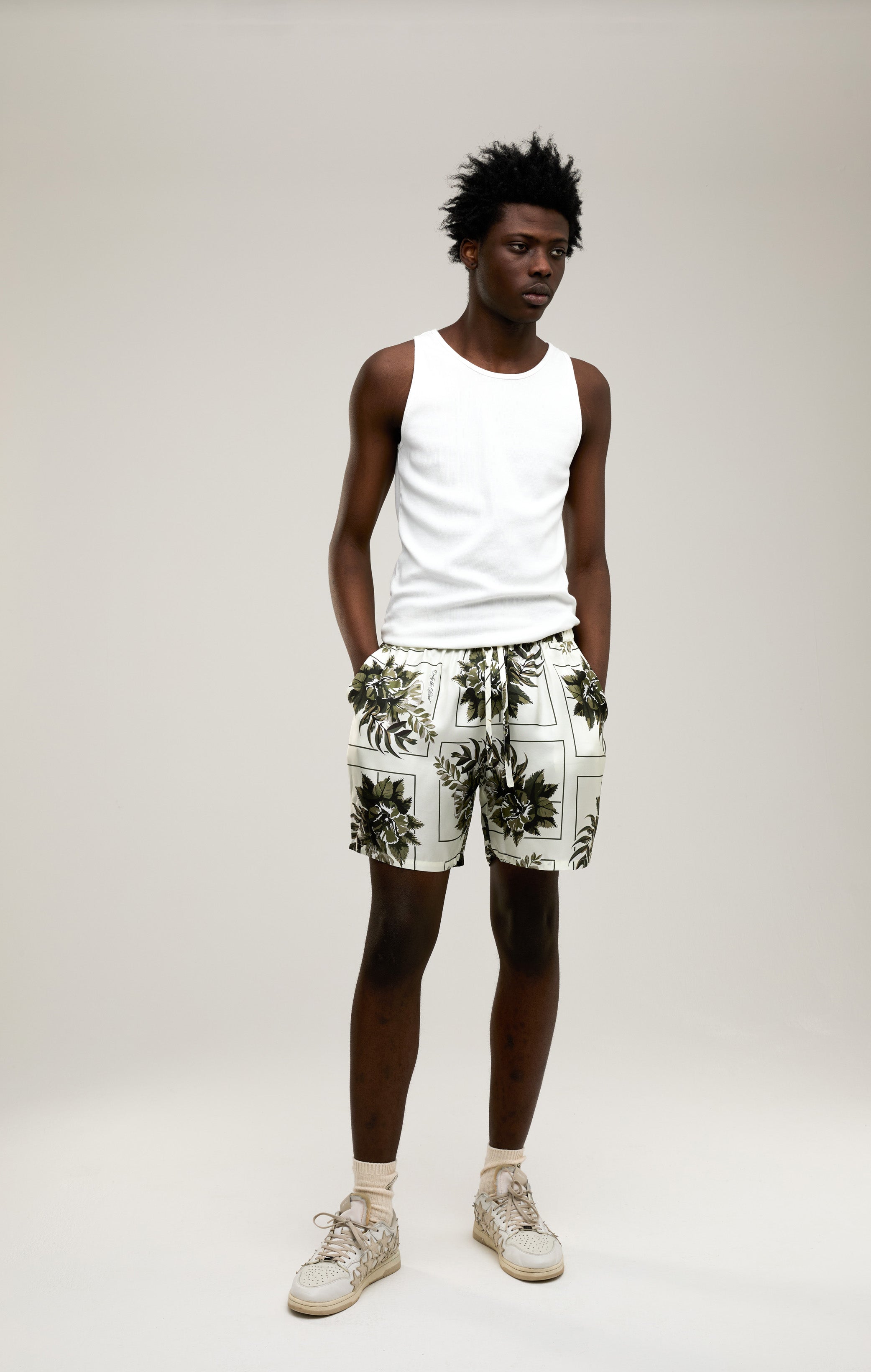 Botanische Seidenshorts