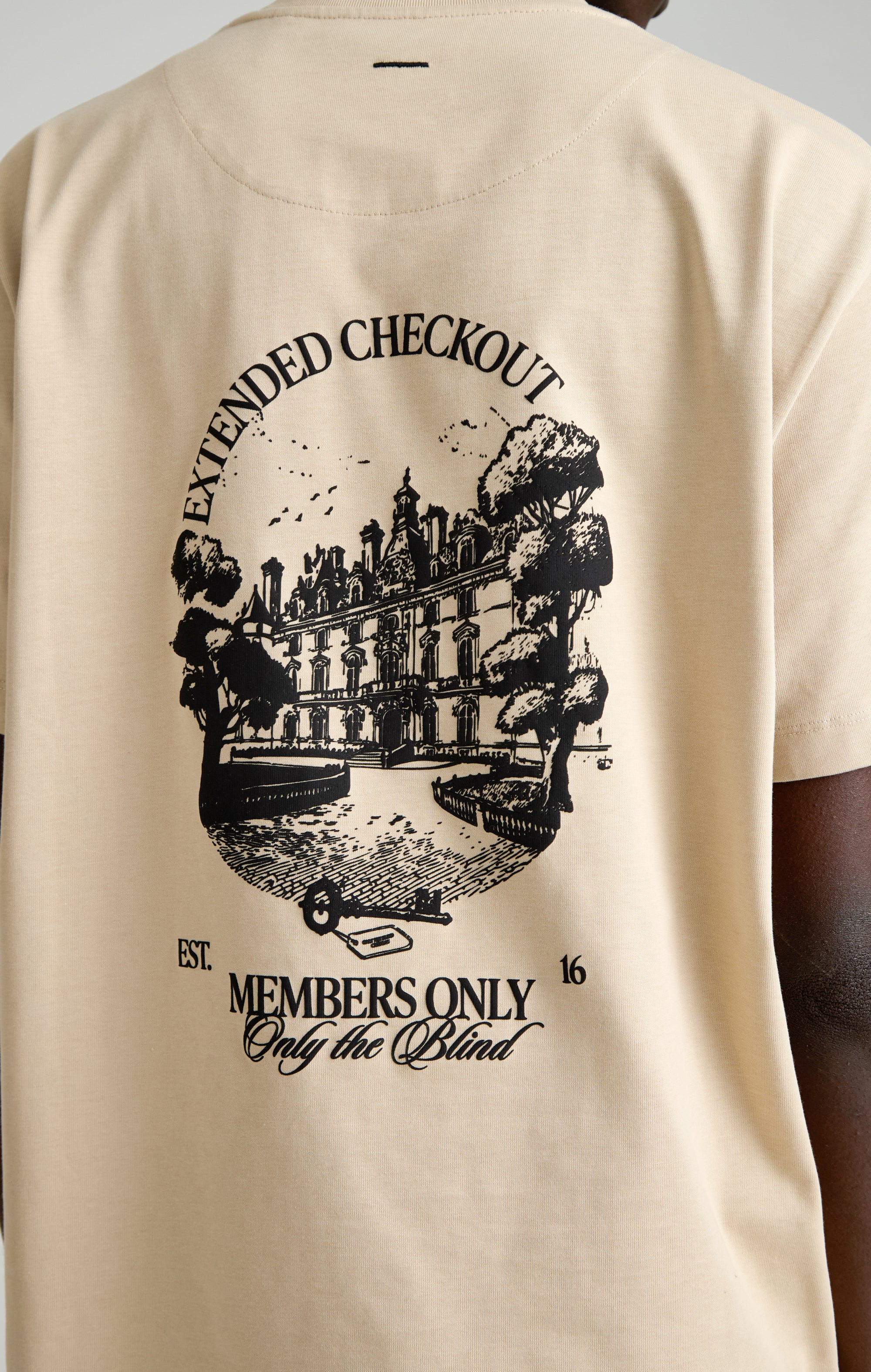 Erweitertes T-Shirt