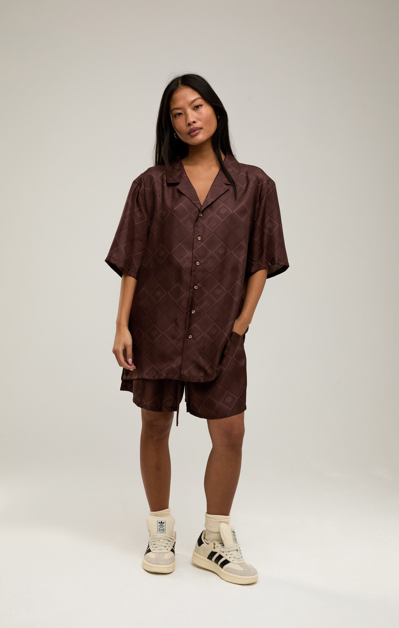 Verblasste Monogramm -Seidenshorts