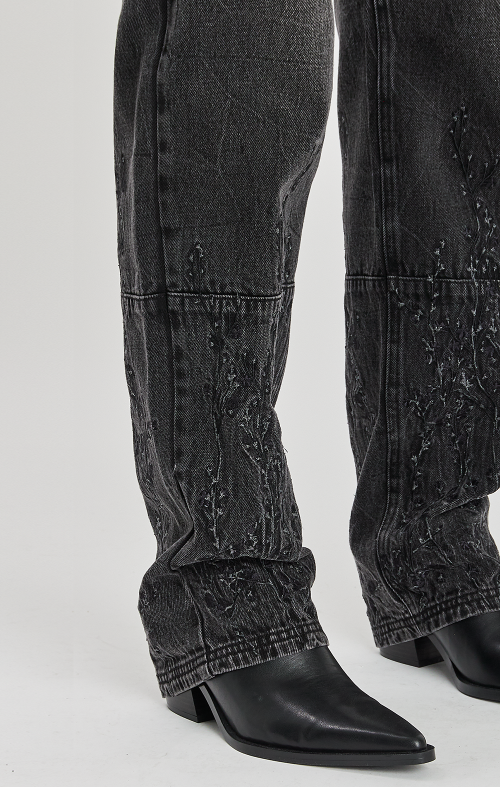 FLORAL NIGHT DENIM JEANS - ONLY THE BLIND™