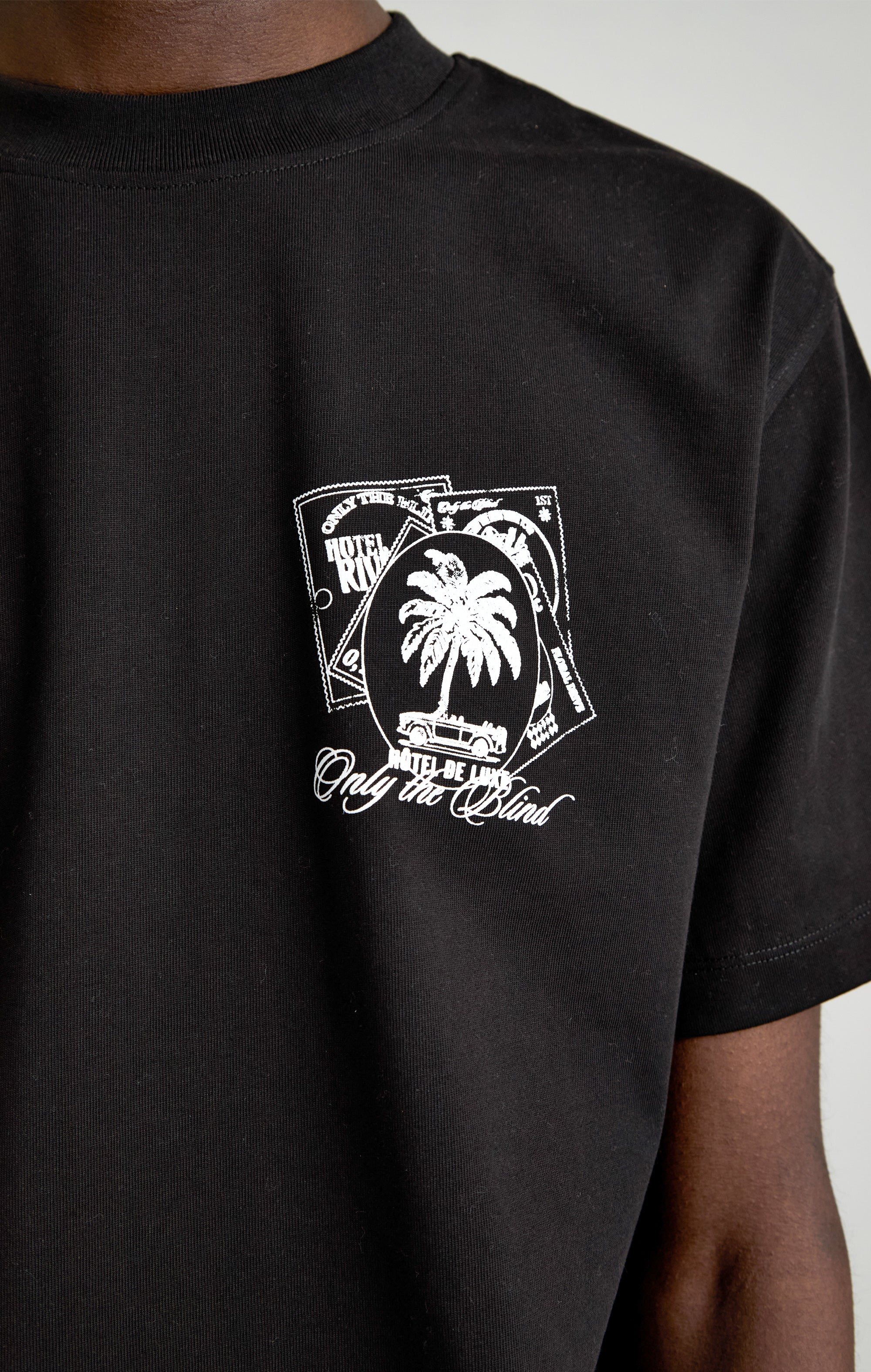 Pass des Schatten-T-Shirts