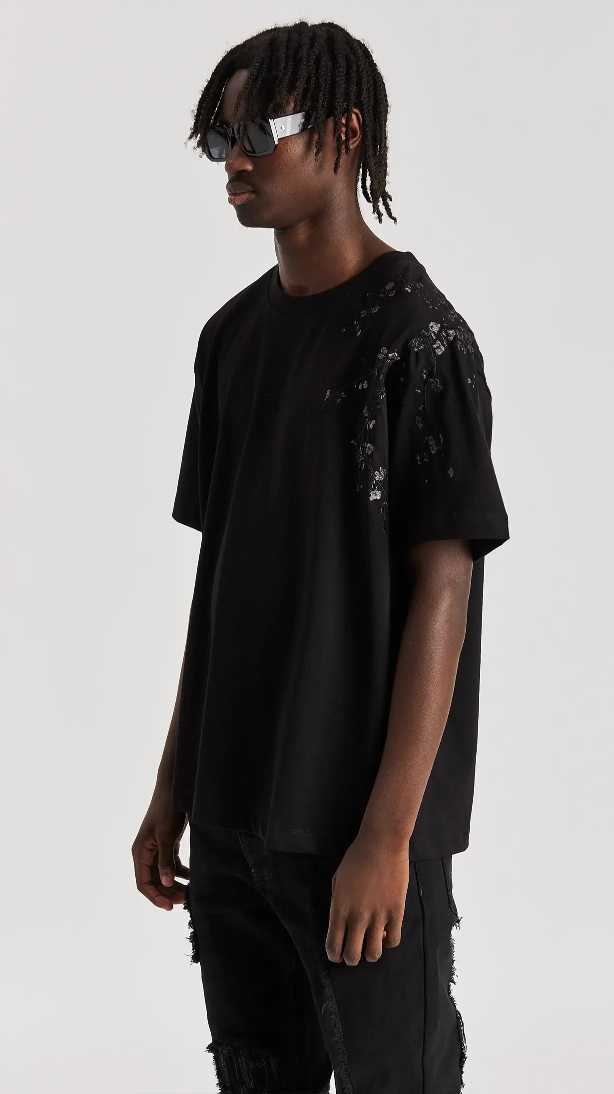 Black Blossom T-Shirt - ONLY THE BLIND™