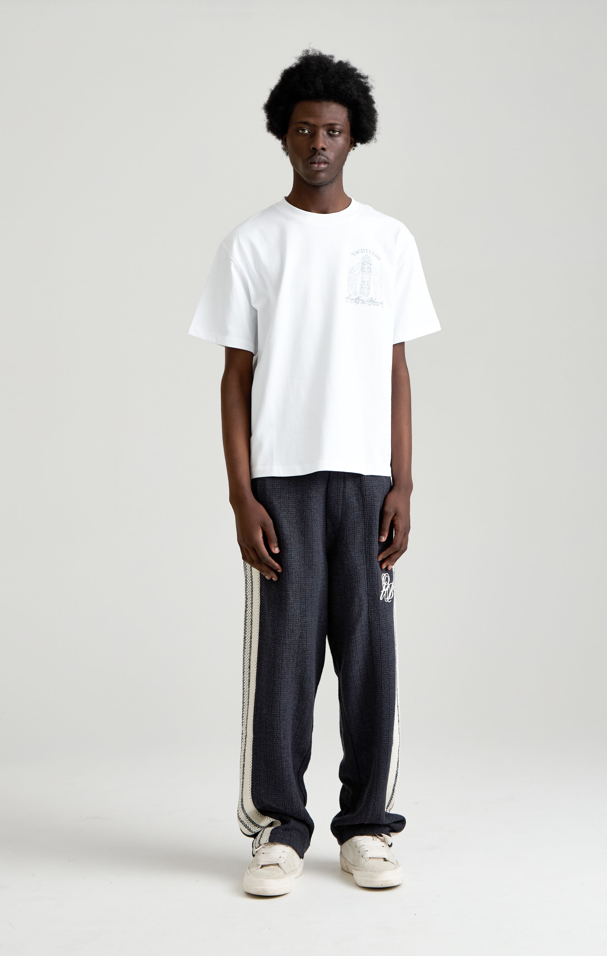 Das weiße Yacht-T-Shirt