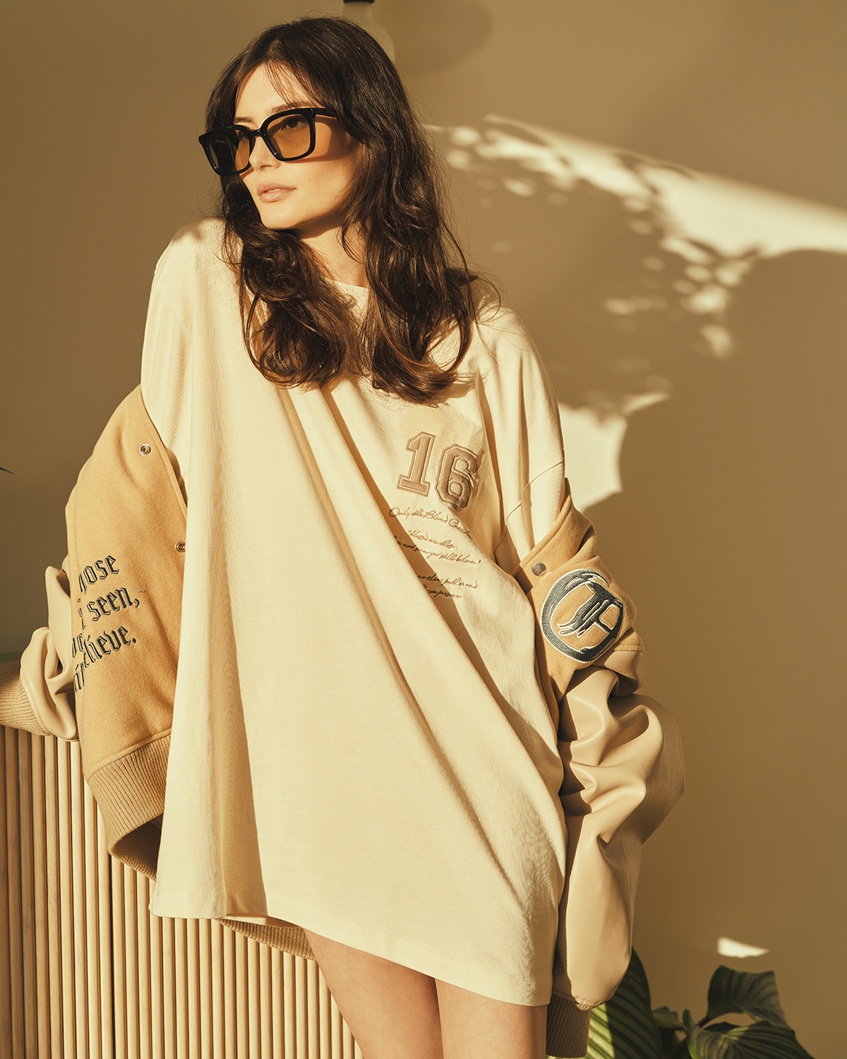 Sand Varsity T-Shirt - ONLY THE BLIND™