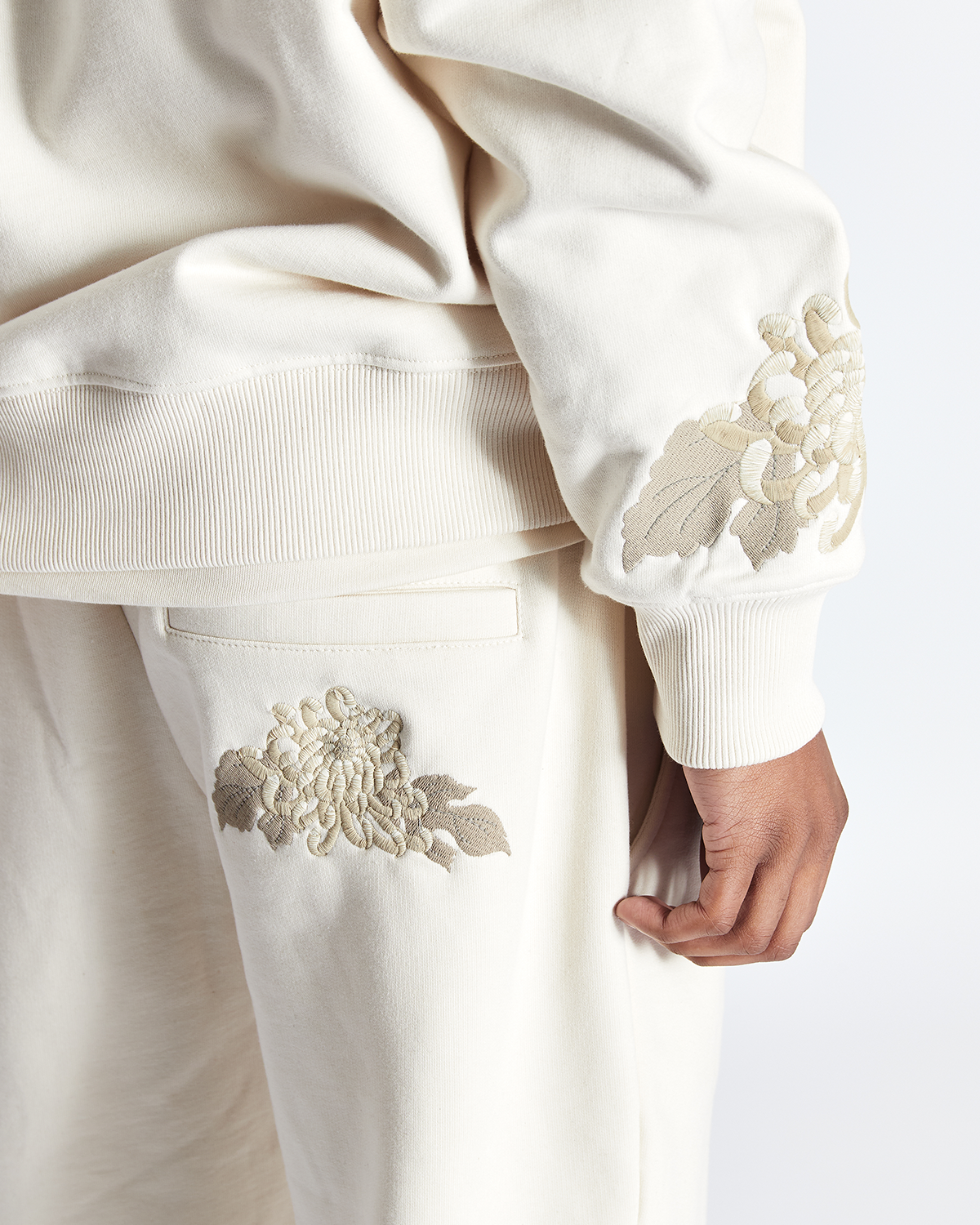 Sand Koda Tiger Sweatpants - ONLY THE BLIND™