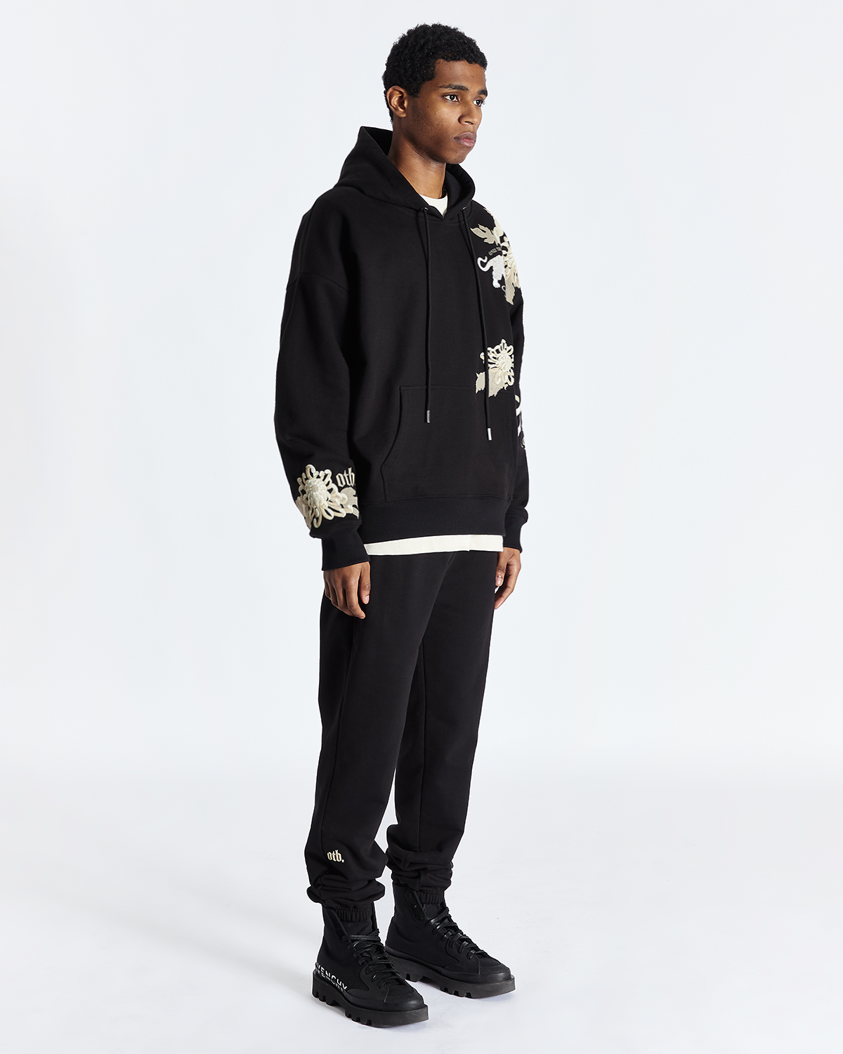 Black Koda Tiger Sweatpants - ONLY THE BLIND™