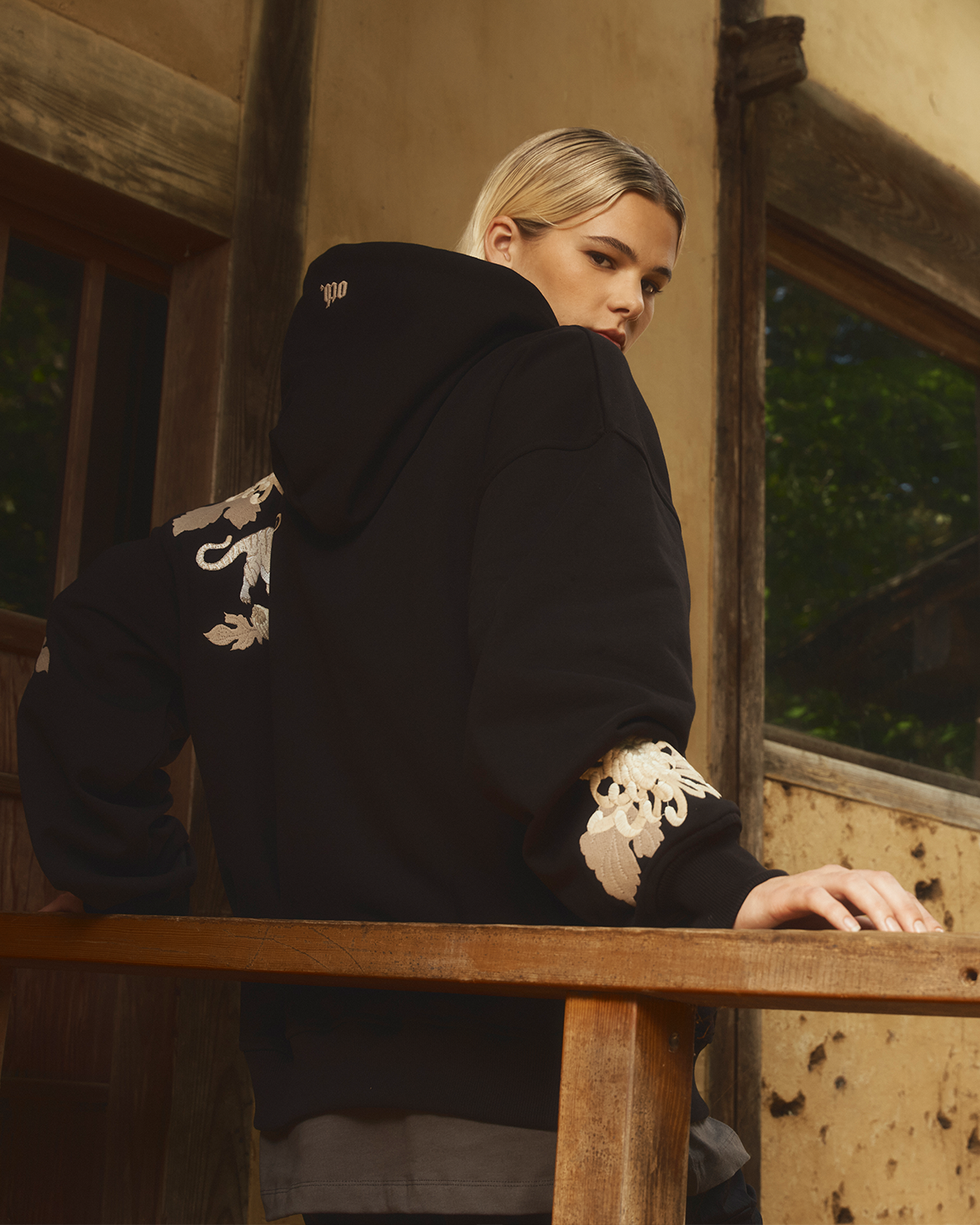 Black Koda Tiger Hoodie - ONLY THE BLIND™