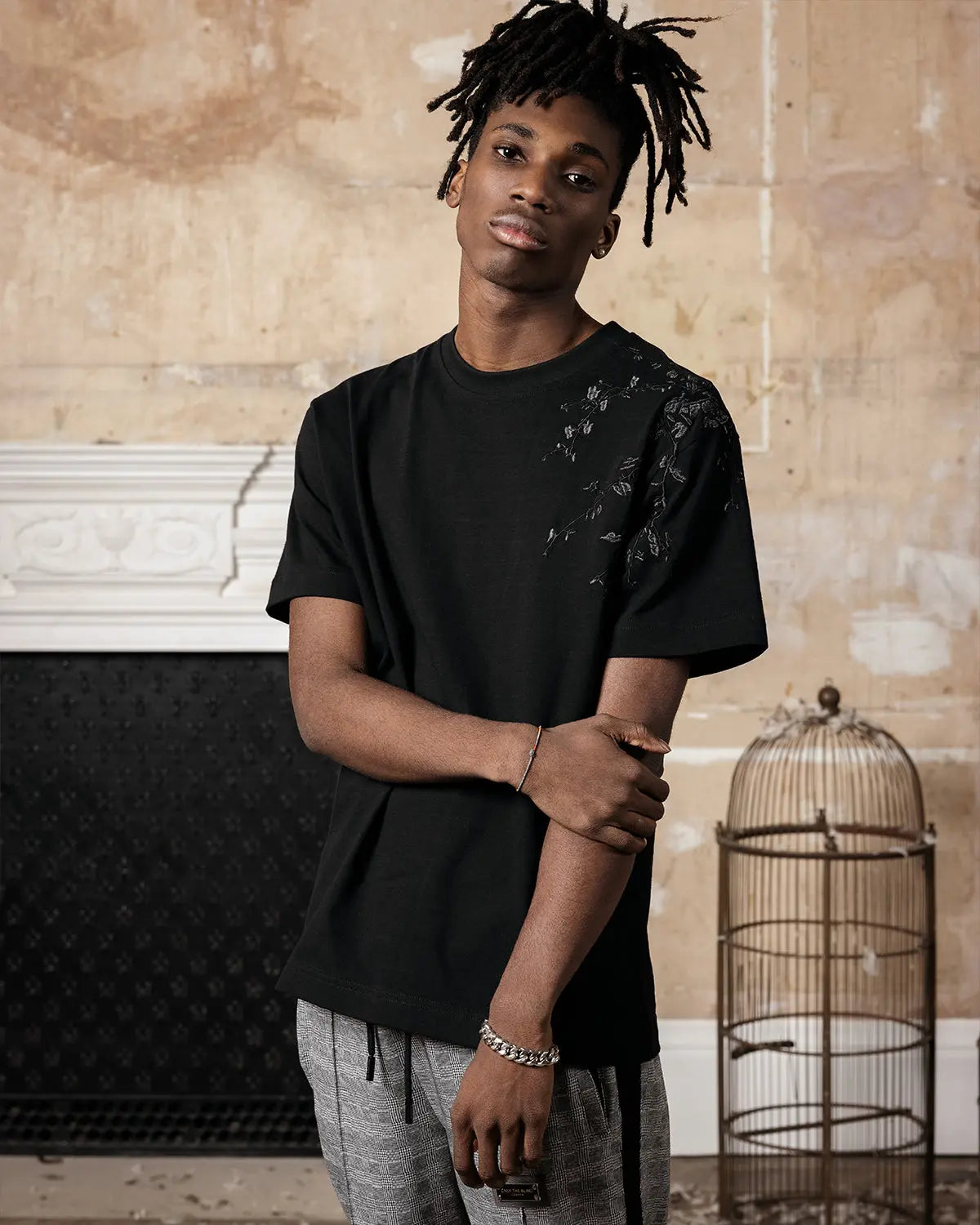 Black Blossom T-Shirt - ONLY THE BLIND™