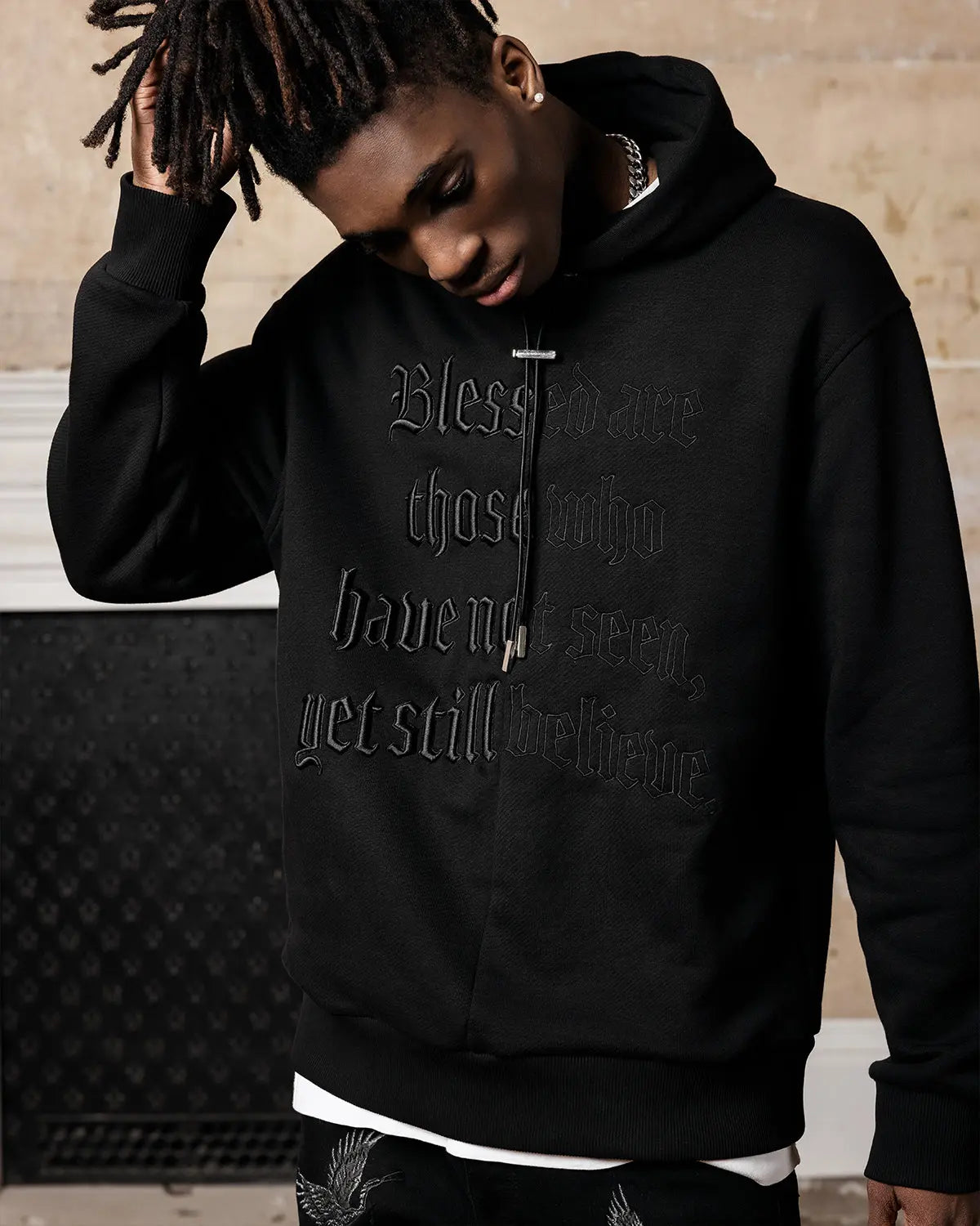 Black Split Statement Hoodie - ONLY THE BLIND™