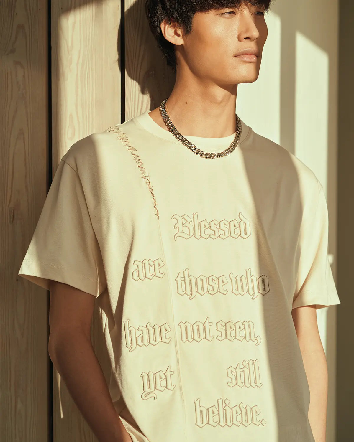 Sand Split Statement T-Shirt - ONLY THE BLIND™