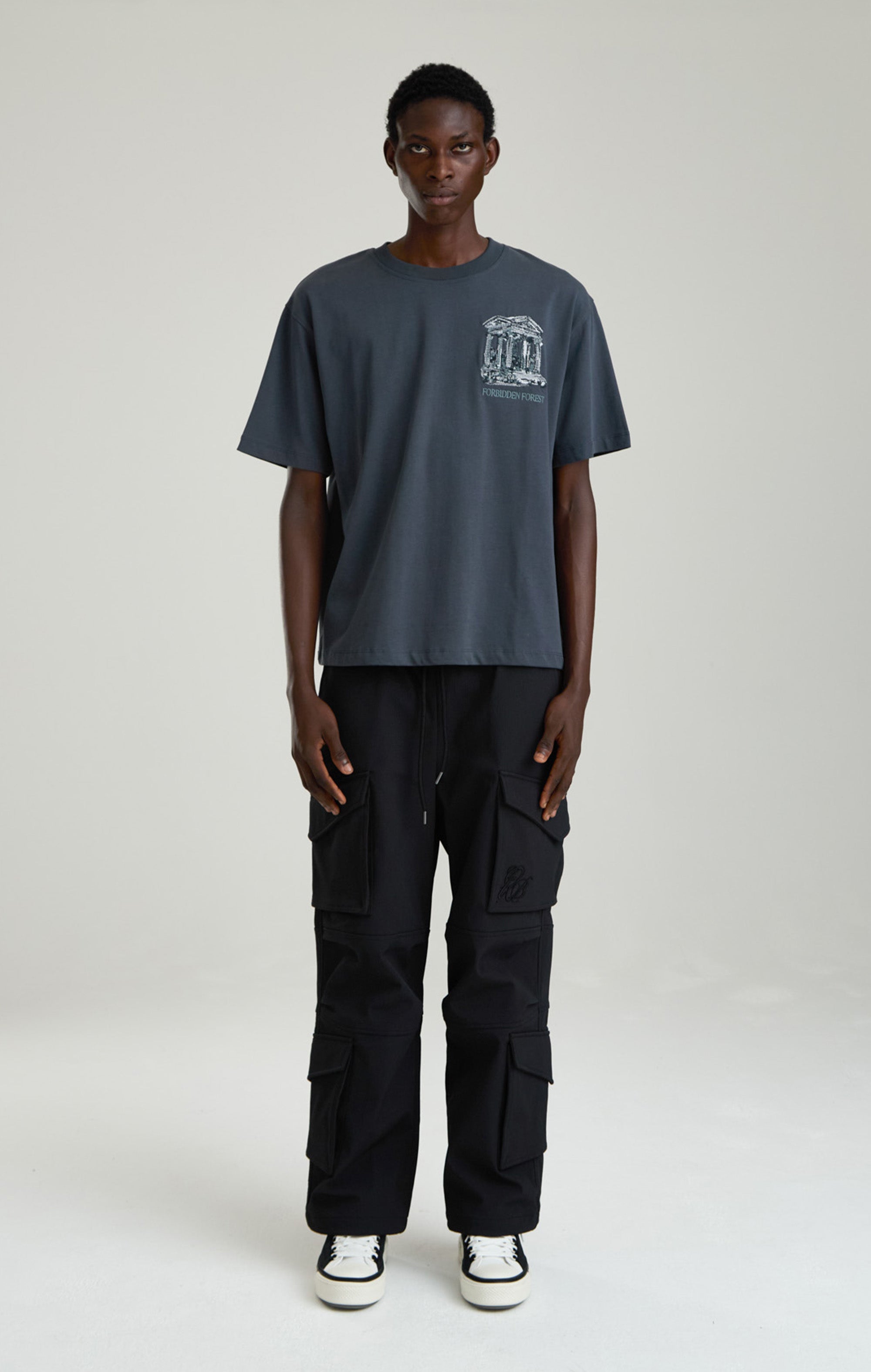 Verbotenes Wald-T-Shirt
