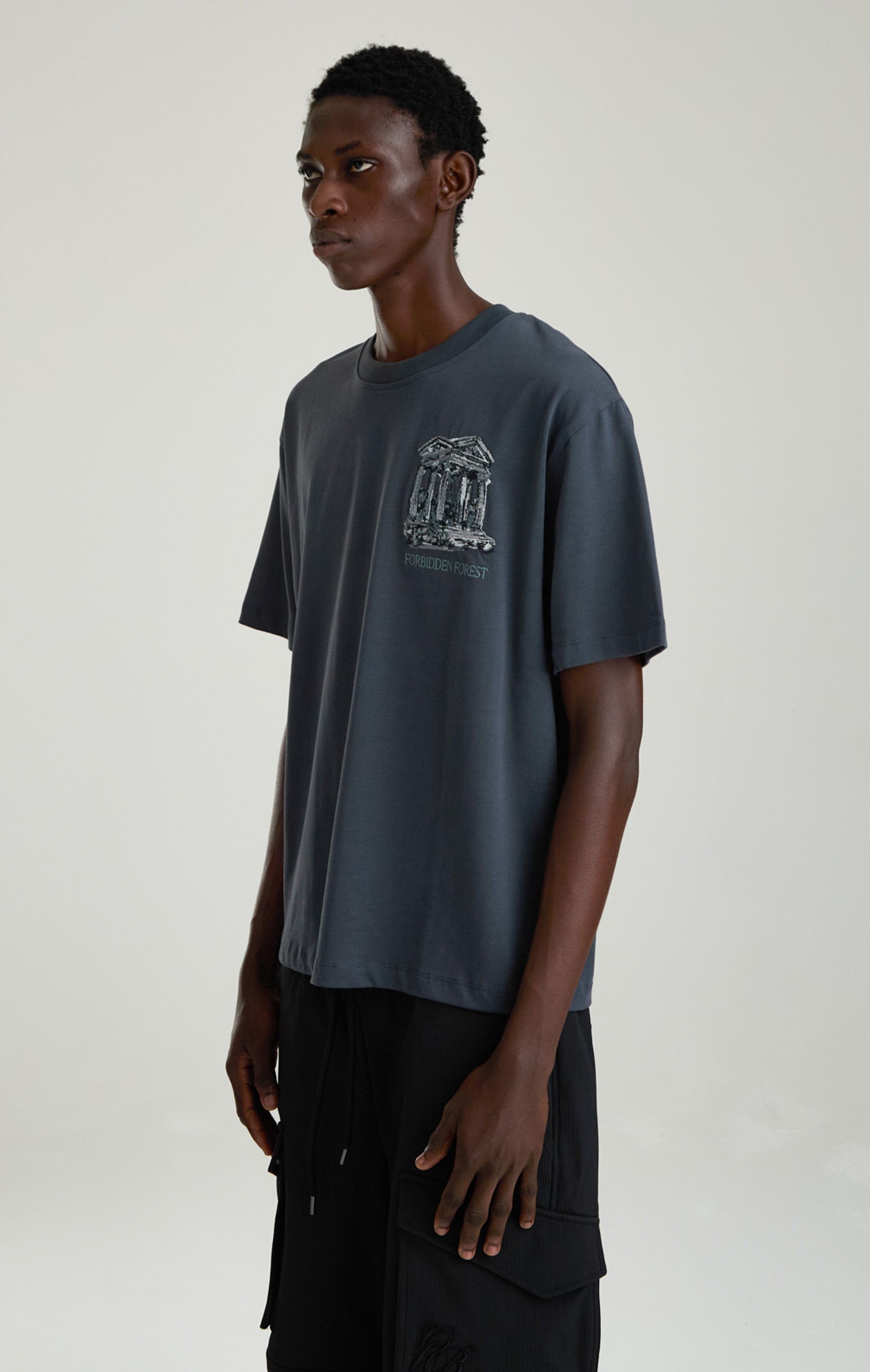 Verbotenes Wald-T-Shirt