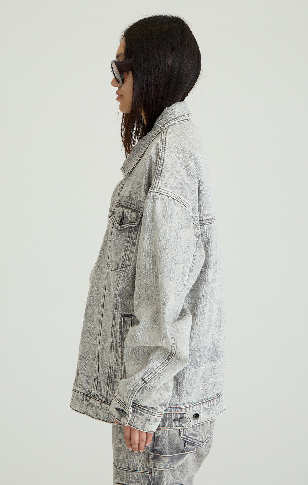 Graue Sonnenfinsternis -Jeansjacke
