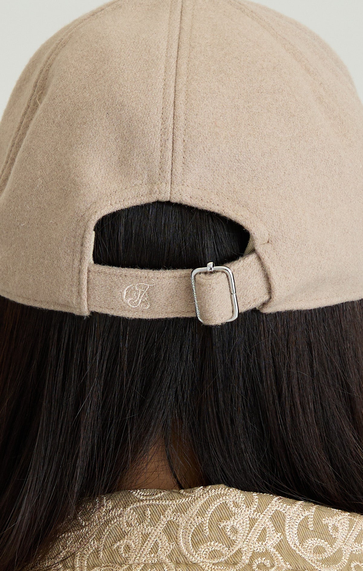 REVERIE CREST CAP