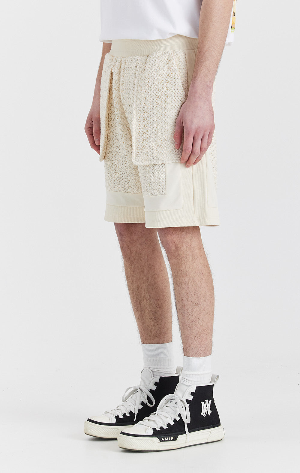 Ogiku Blumen-Shorts