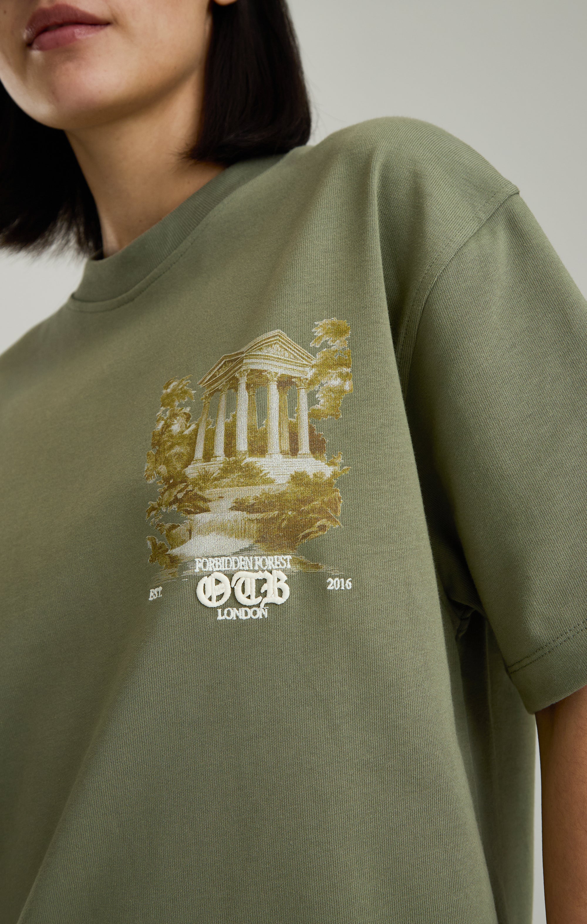 Verbotenes Wald-T-Shirt