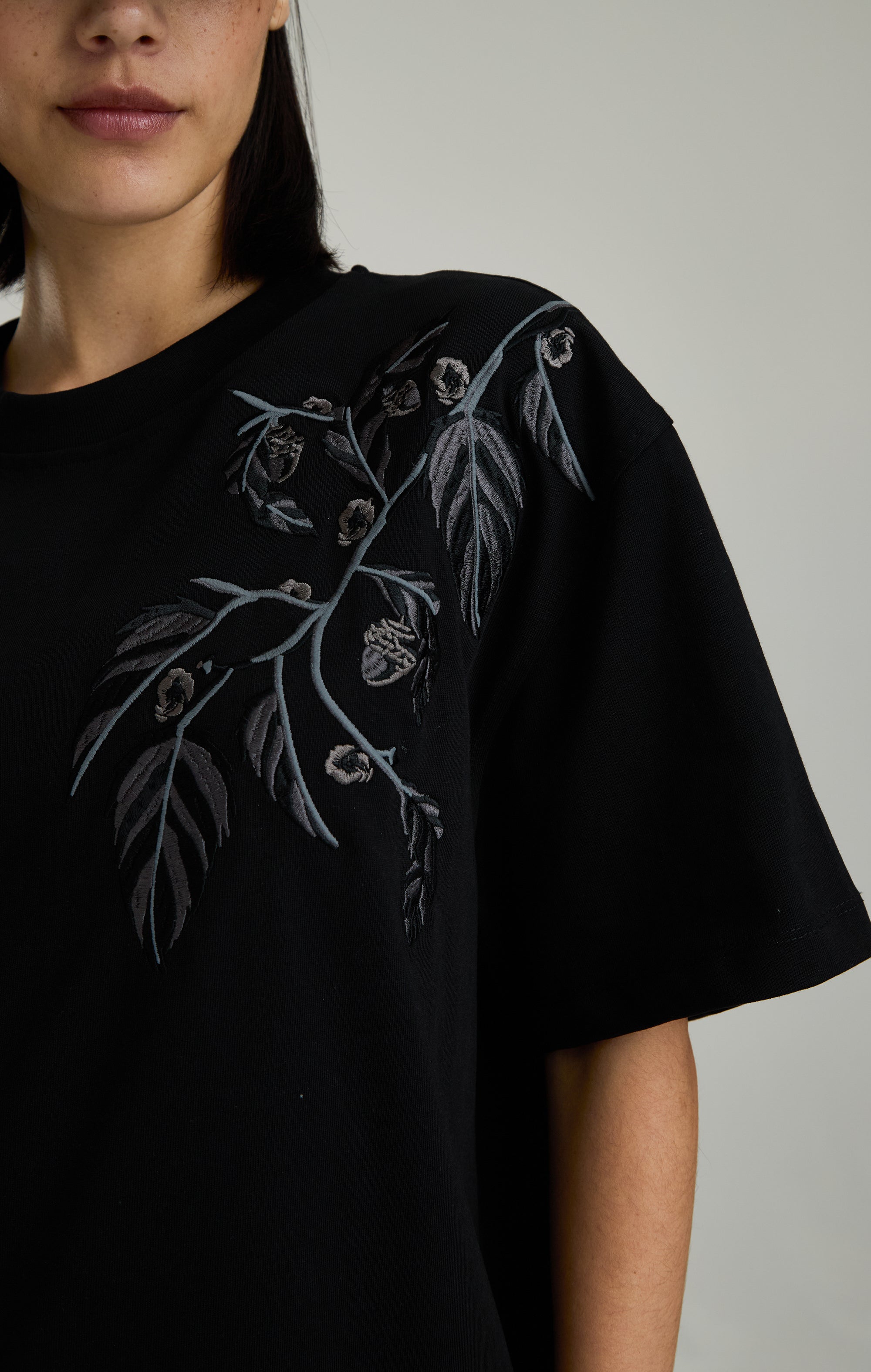 Schwarzes Eichel-T-Shirt