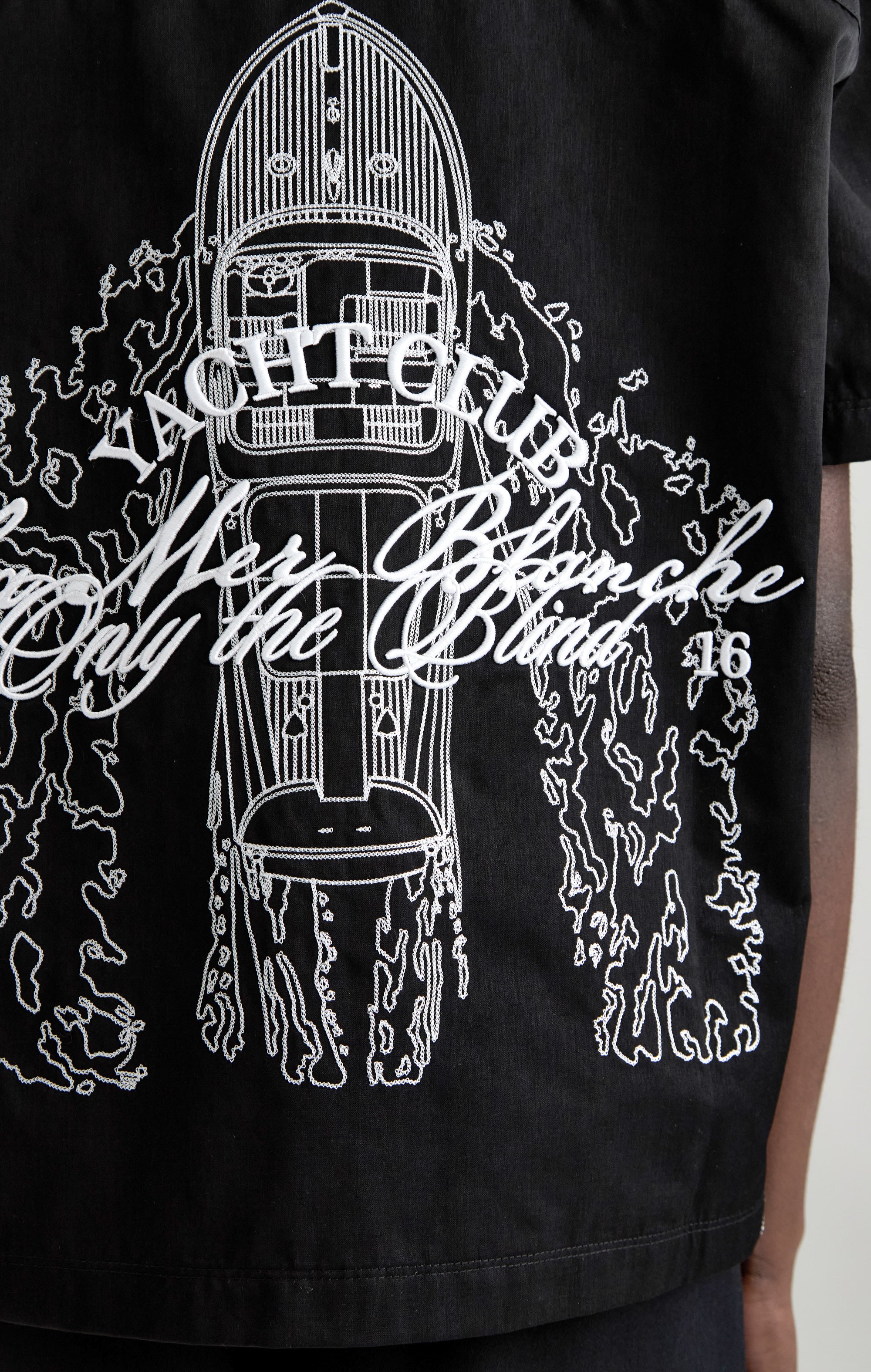 Schwarzer Yacht Club -Shirt