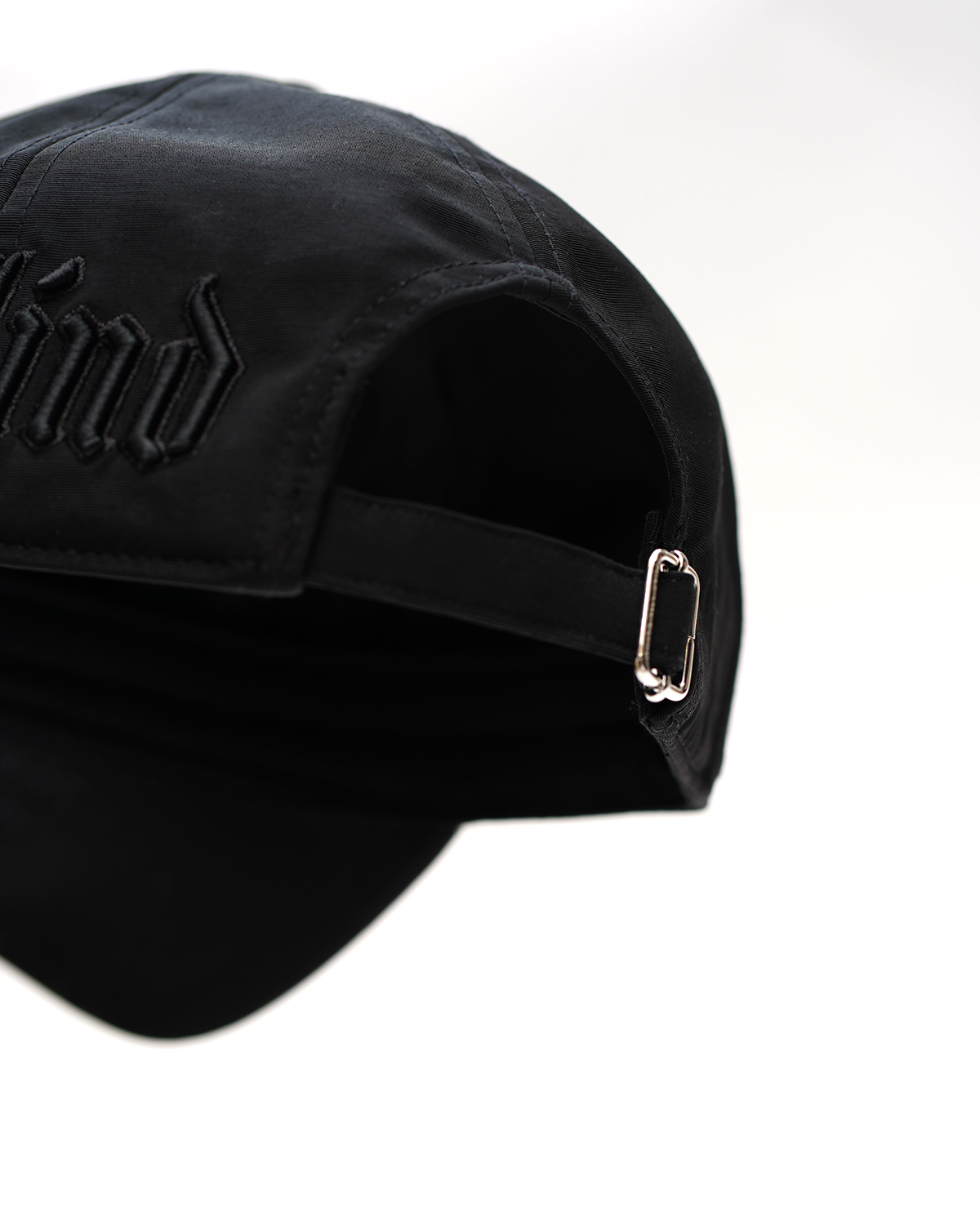 TRUCKER SIGNATURE NYLON CAP