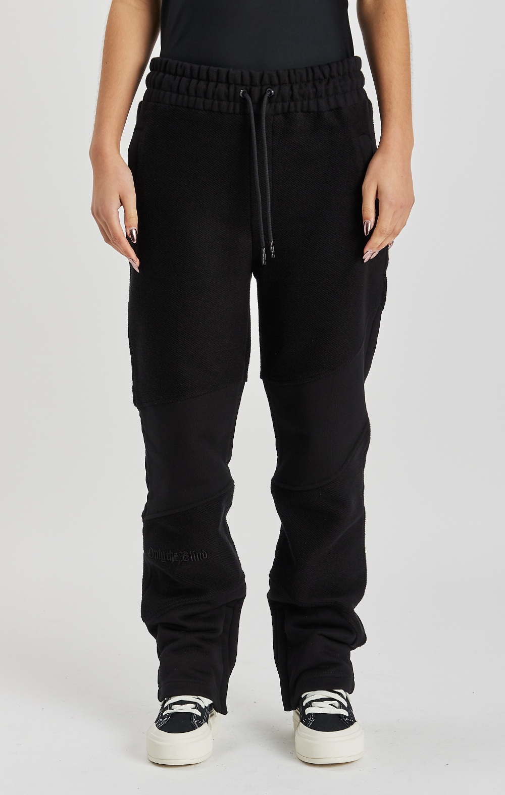 SPLIT CUT AND SEW SWEATPANTS