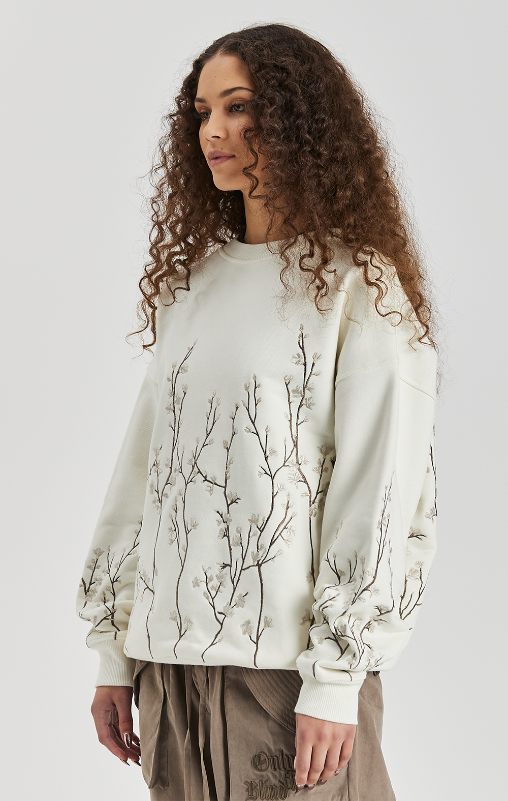 ORCHARD BLOSSOM CREWNECK