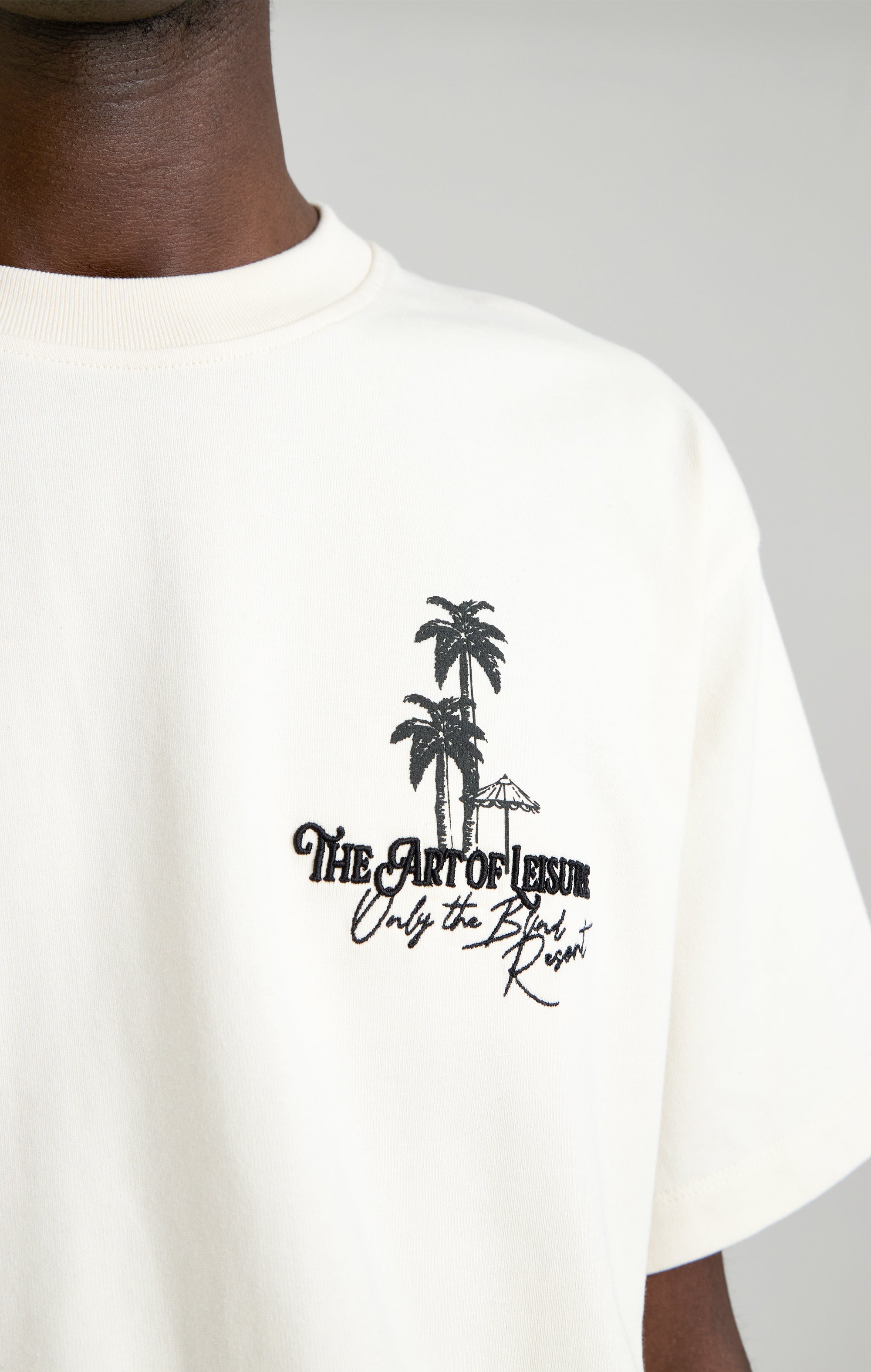 <tc>ONLY THE BLIND</tc> RESORT-T-SHIRT