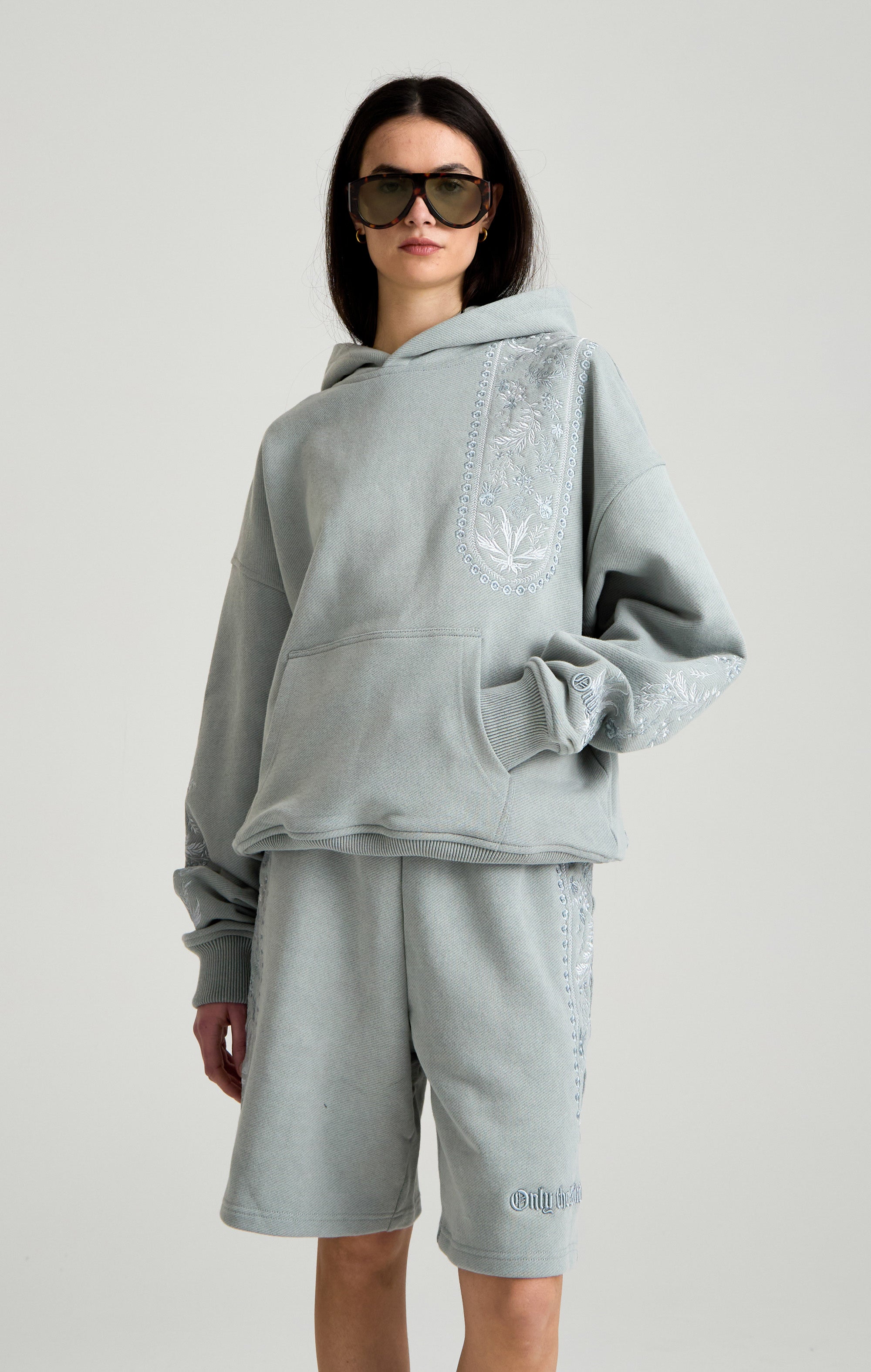 TAPESTRY IN GREY HOOD