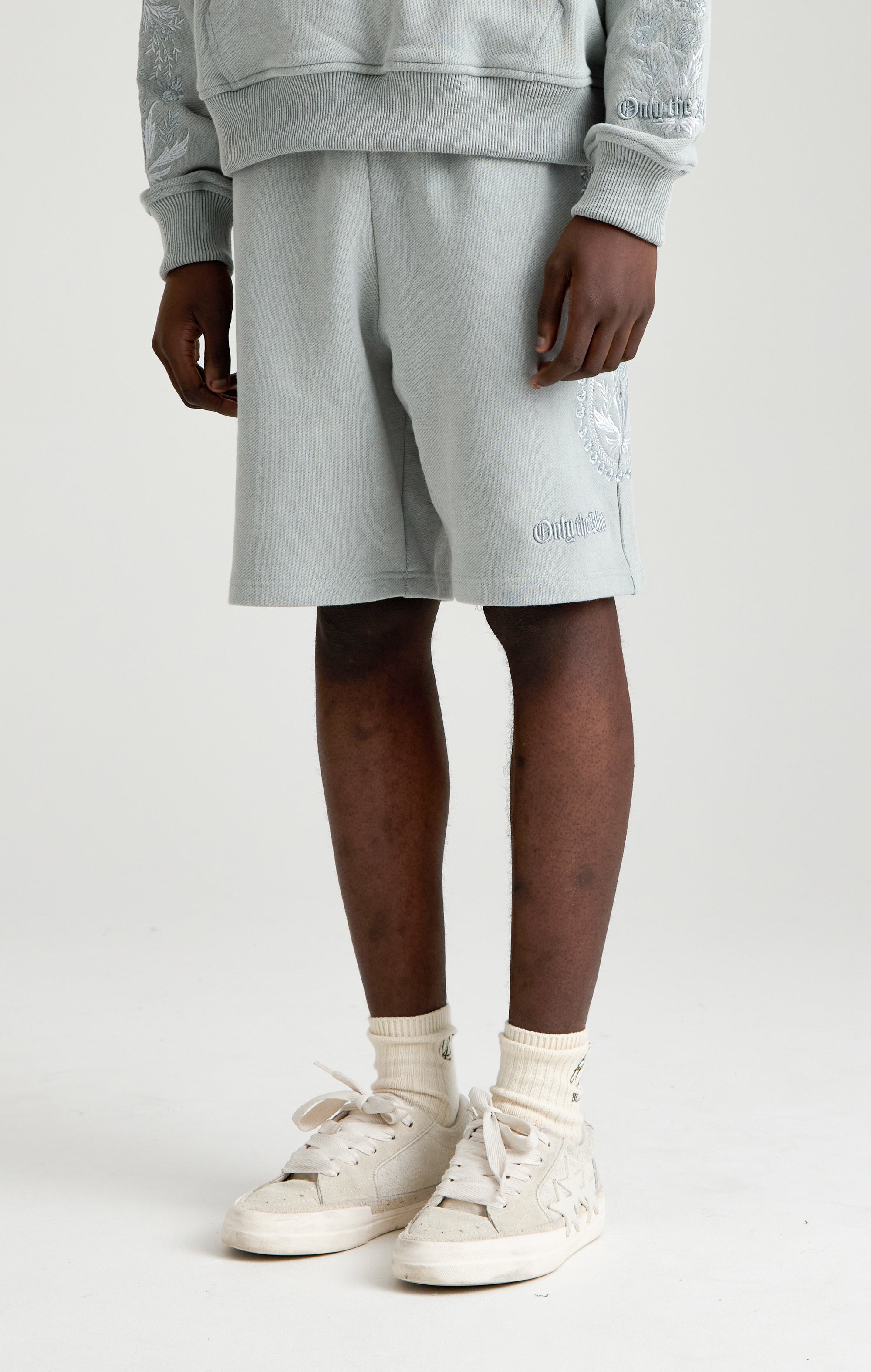 Tapisserie in grauem Kurzfilm