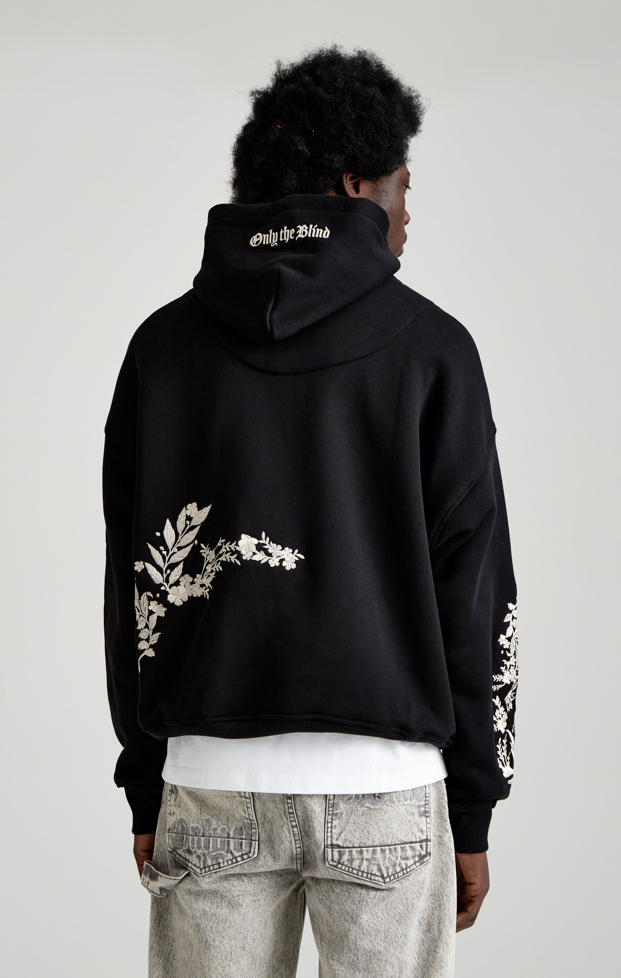 Flüstert in die Blütehaube